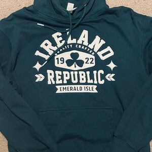 Ireland Republic Emerald Isle  green  men’s hoodie size medium
